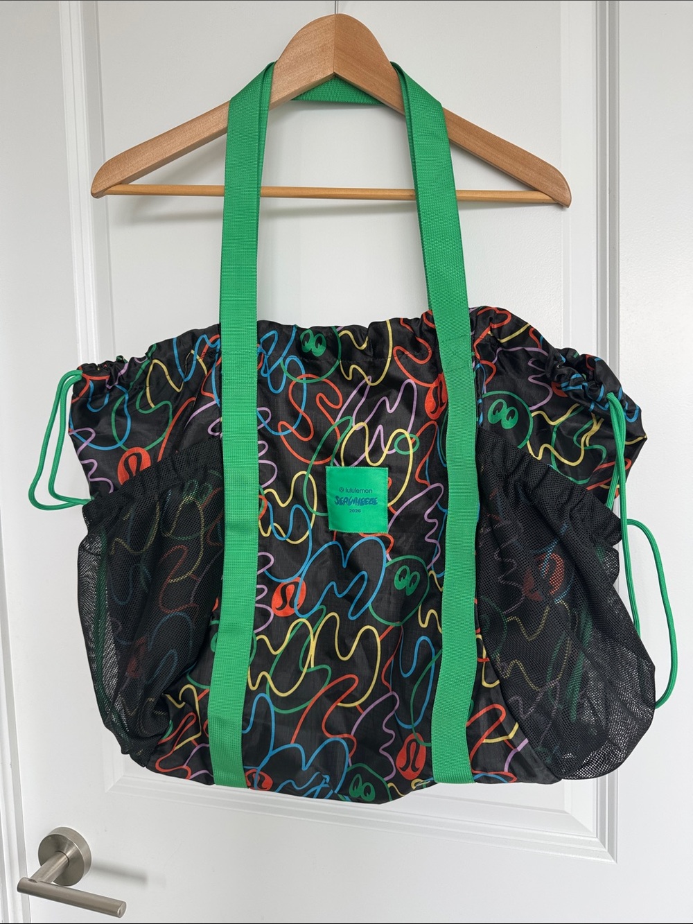 Seawheeze lululemon- Colorful Scribble Beach Tote with Green Straps